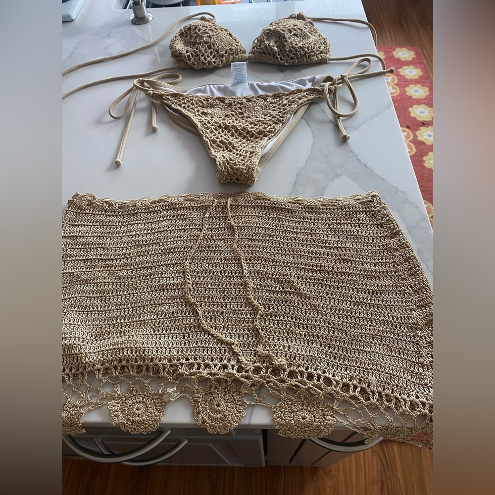 3 piece bikini!